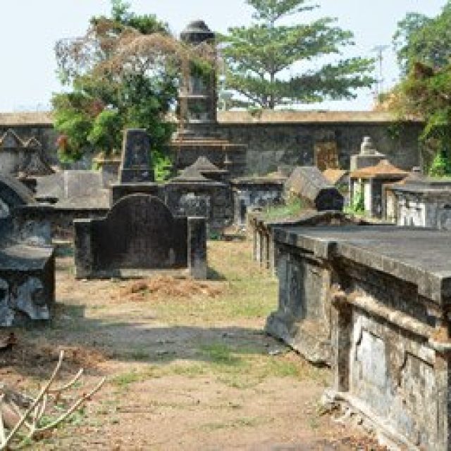 The Dutch Cemetery