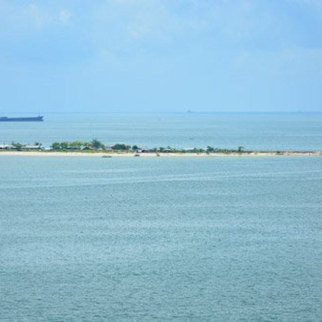 Lae-Lae island