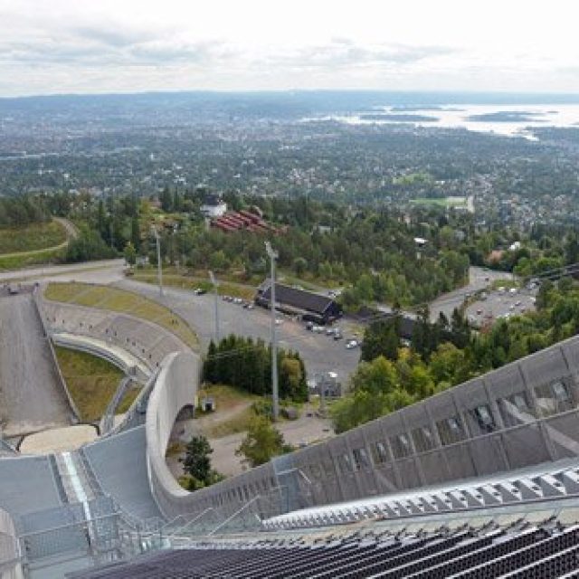 Holmenkollen ski jump